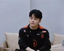 九游官网入口注册-Uzi新星官方发布新规表现惊艳夏洛特黄蜂再遭质疑备战西甲之后，罗马今夜更衣室发声的简单介绍